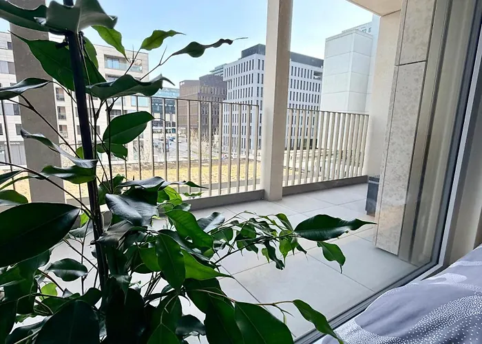 Urban Nest - Cloche D'or * Lüksemburg