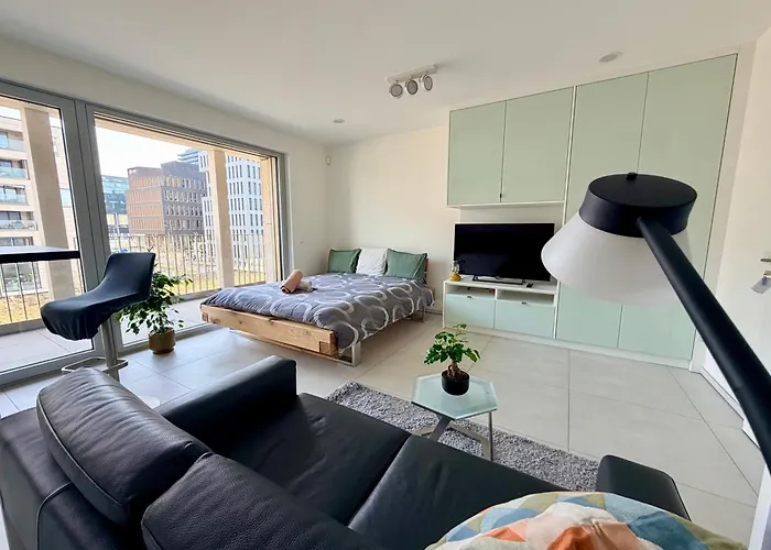 Urban Nest - Cloche D'or 아파트