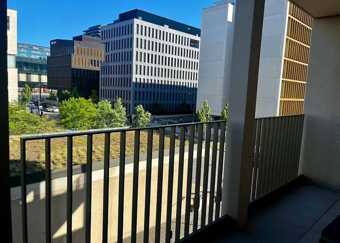 Urban Nest - Cloche D'or